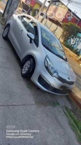 Vendo Kia Río 4