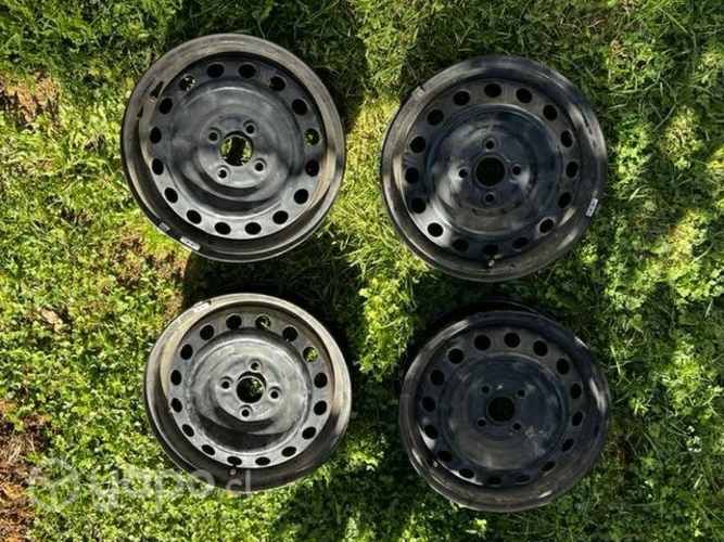 4 llantas de fierro aro 15