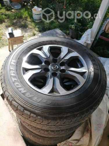 Mazda bt50 llantas y neumaticos