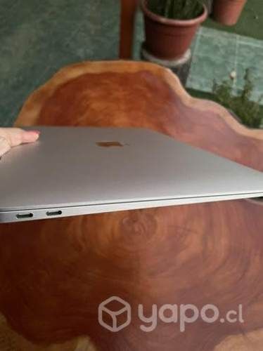 Macbook Air 13.3 Laptop Apple M1