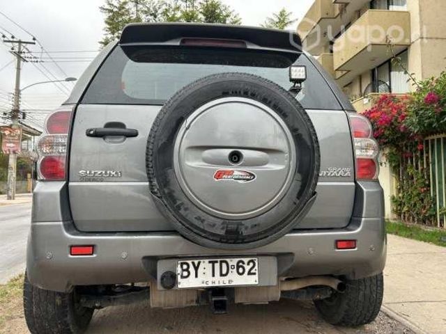 Suzuki grand vitara 2010