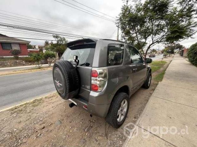 Suzuki grand vitara 2010