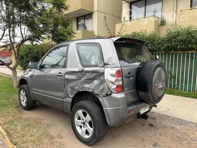 Suzuki grand vitara 2010