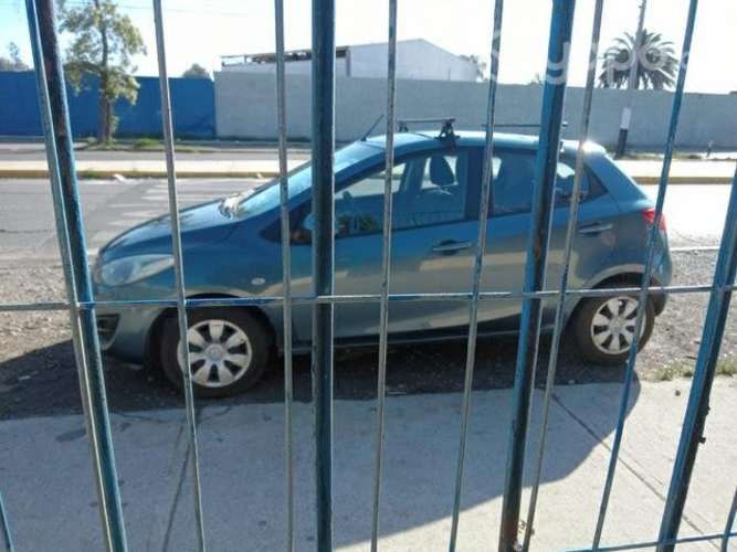 Vehículo MAZDA 2