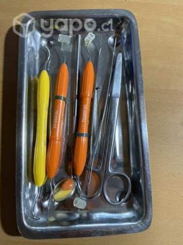 Curetas y otros artículos dentales