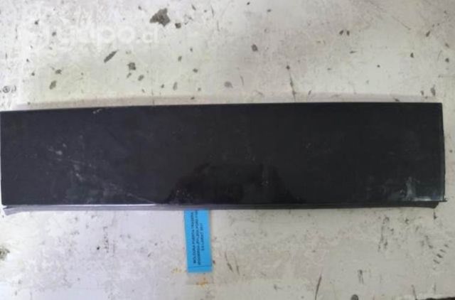 Moldura Puerta Tras izq (FFL202) Ford F150 5.0 Lar