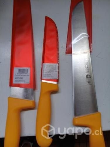 Cuchillos 3 claveles