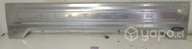 Moldura Portalon (FFB361) Ford F150 Platinum 3.5