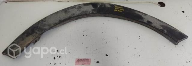 Moldura Pasa Rueda Tapabarro Del Der Tucson 2020 m