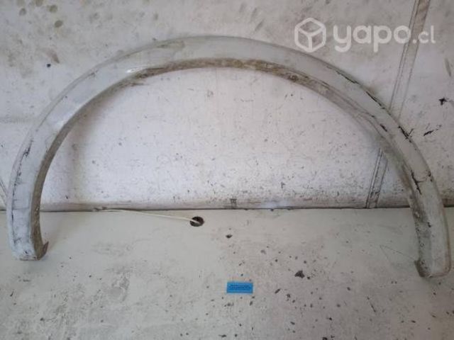 Moldura Pasa Rueda Tras der Ford F150 5.0 Lariat