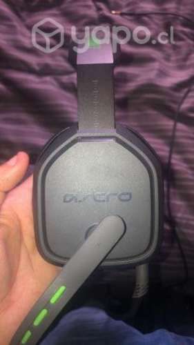 Audífonos Astro A10 (sin caja)