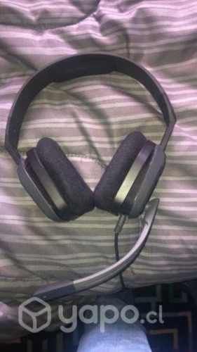 Audífonos Astro A10 (sin caja)