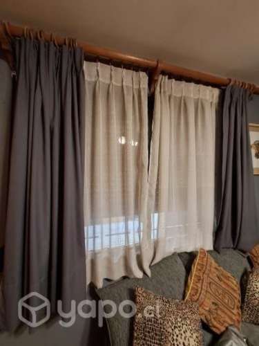 Cortinas con barra de madera