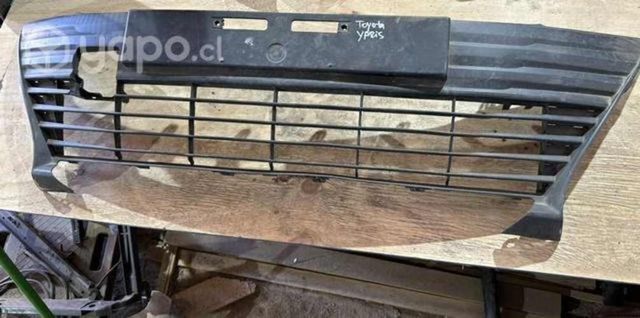 Rejilla Toyota Yaris