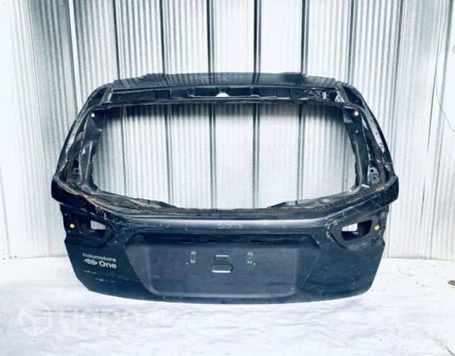 Portalón maleta subaru xv