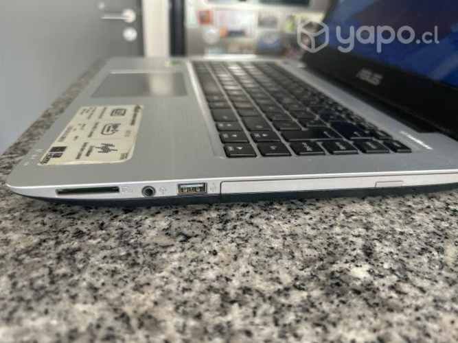 Computador Assus Intel core I7, 8 gb RAM poco uso