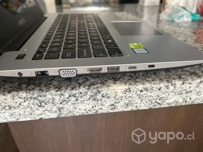 Computador Assus Intel core I7, 8 gb RAM poco uso