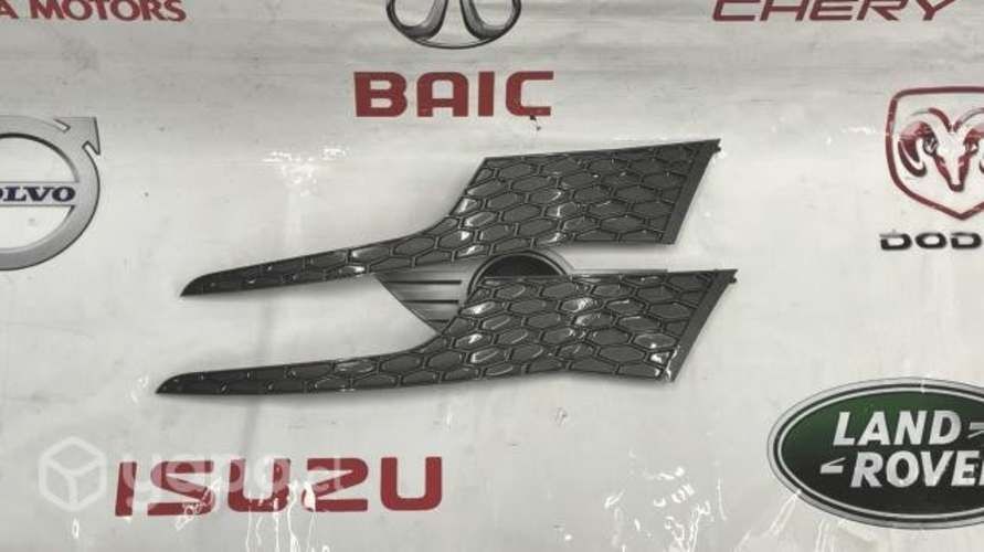 Tapa neblinero Mahindra Xuv500 AB