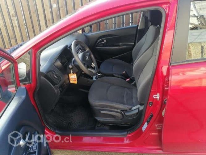 Kia rio 4 2014