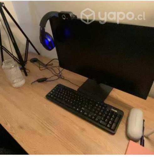 AMD Ryzen 3 2200G 8GB 1TB + Pantalla LG 24''