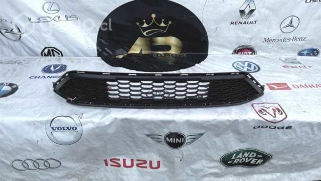 Rejilla parachoque VW gol voyage . AB