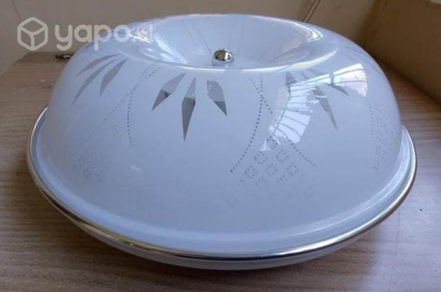 Lámpara fluorescente nueva