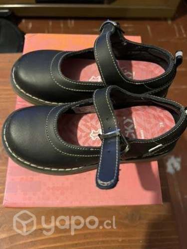 Zapato escolar