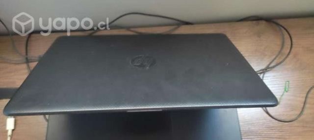 Laptop HP (nueva) conversable