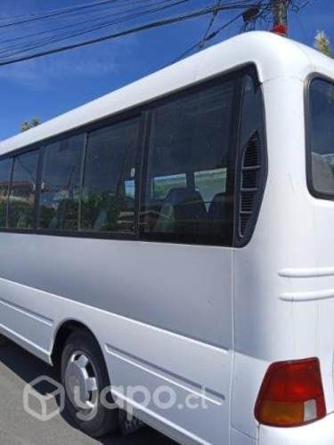 BUS HYUNDAI county