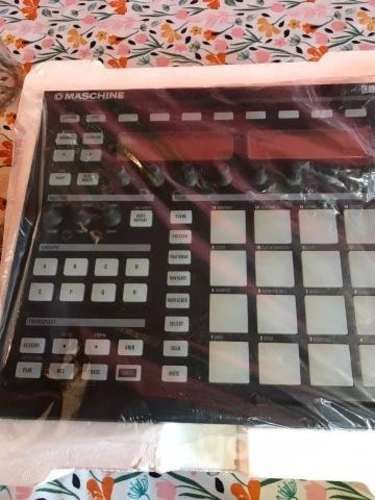 Maschine MK1 Nuevo en caja con Software y Serial n