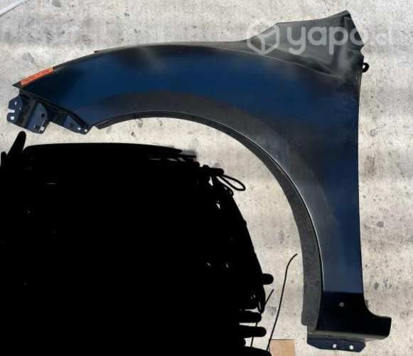 Tapabarro izquierdo mazda 