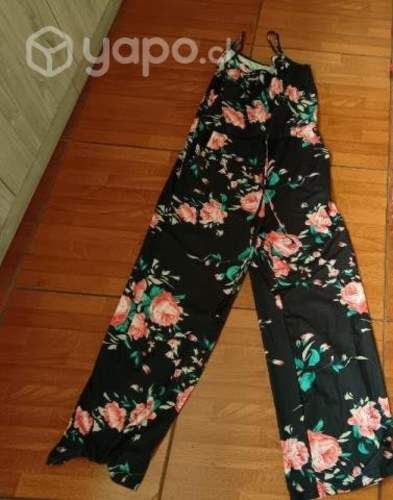 Vendo enterito largo talla S/M