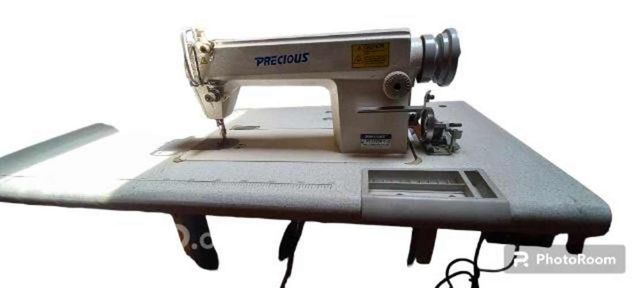 Maquina de coser recta industrial (precious )