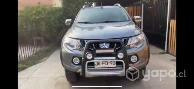 Mitsubishi L200 New Dakar D/C 4x4 Mecánica.Full
