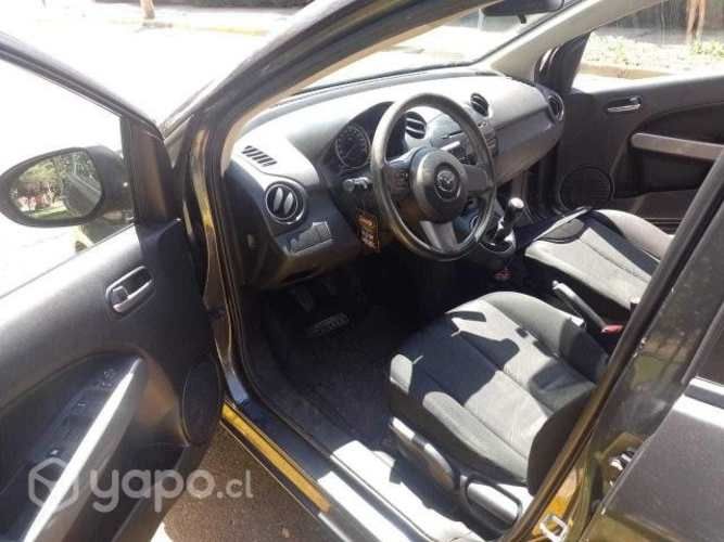 Mazda 2 2014