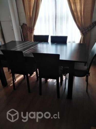 Comedor extendible + 6 sillas de cuero