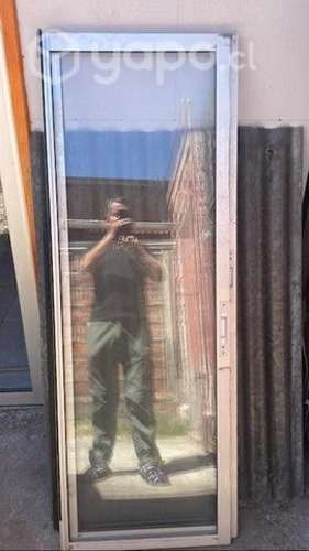 Ventanas y ventanales con marco de aluminio