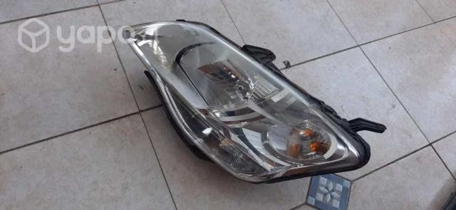 Óptico ssangyong rexton 2016