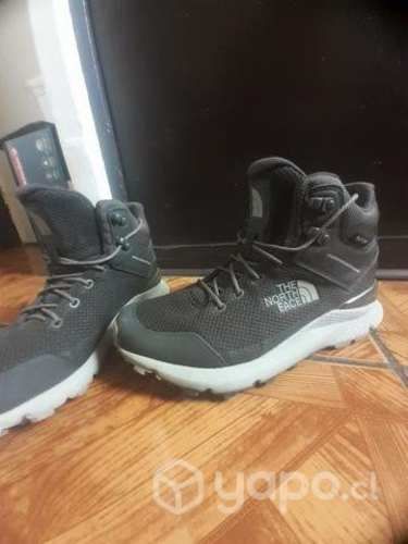 Zapatos de montaña North face impermeables (41)