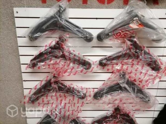 Bandejas toyota yaris 2 x 50