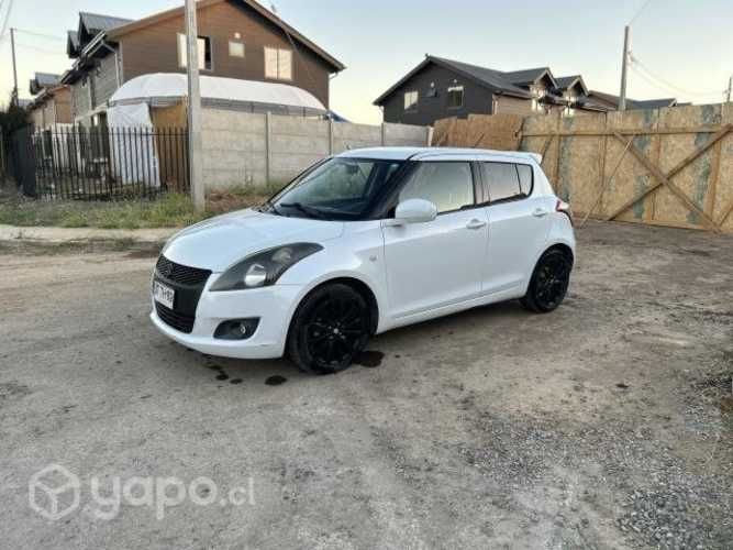 Suzuki Swift FULL 2012