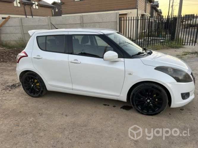 Suzuki Swift FULL 2012