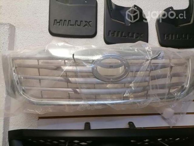 Mascara hilux % dscto