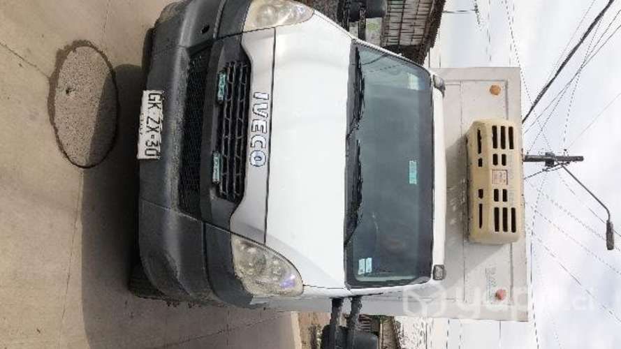 Camión iveco 2014