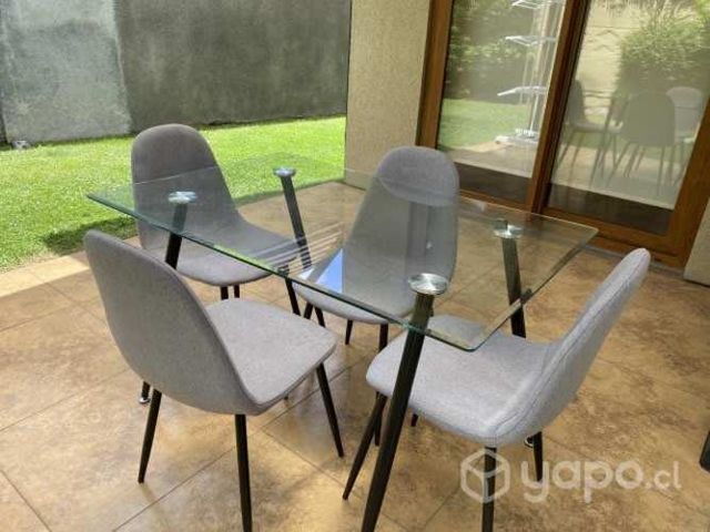 Mesa terraza y 4 sillas , solo por hoy remato