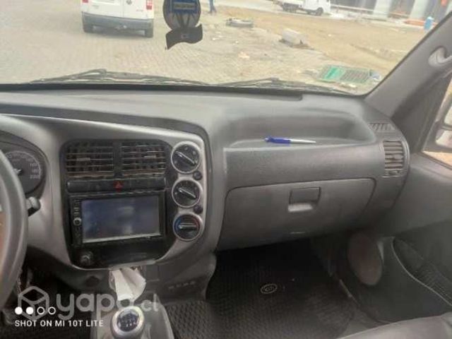 Camión 3/4 kia frontier