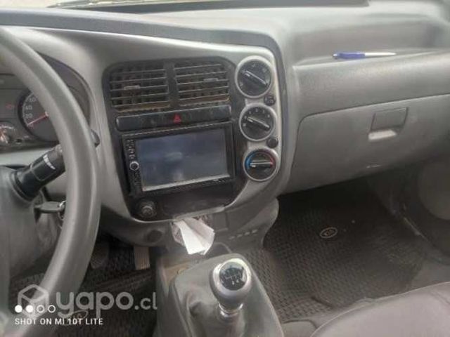 Camión 3/4 kia frontier