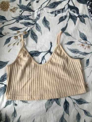 Polera beige generica