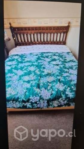 Cama dos plazas con veladores