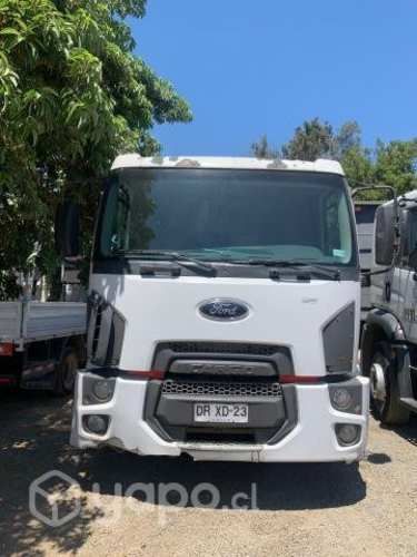 Camion ford cargo 1317, año 2012